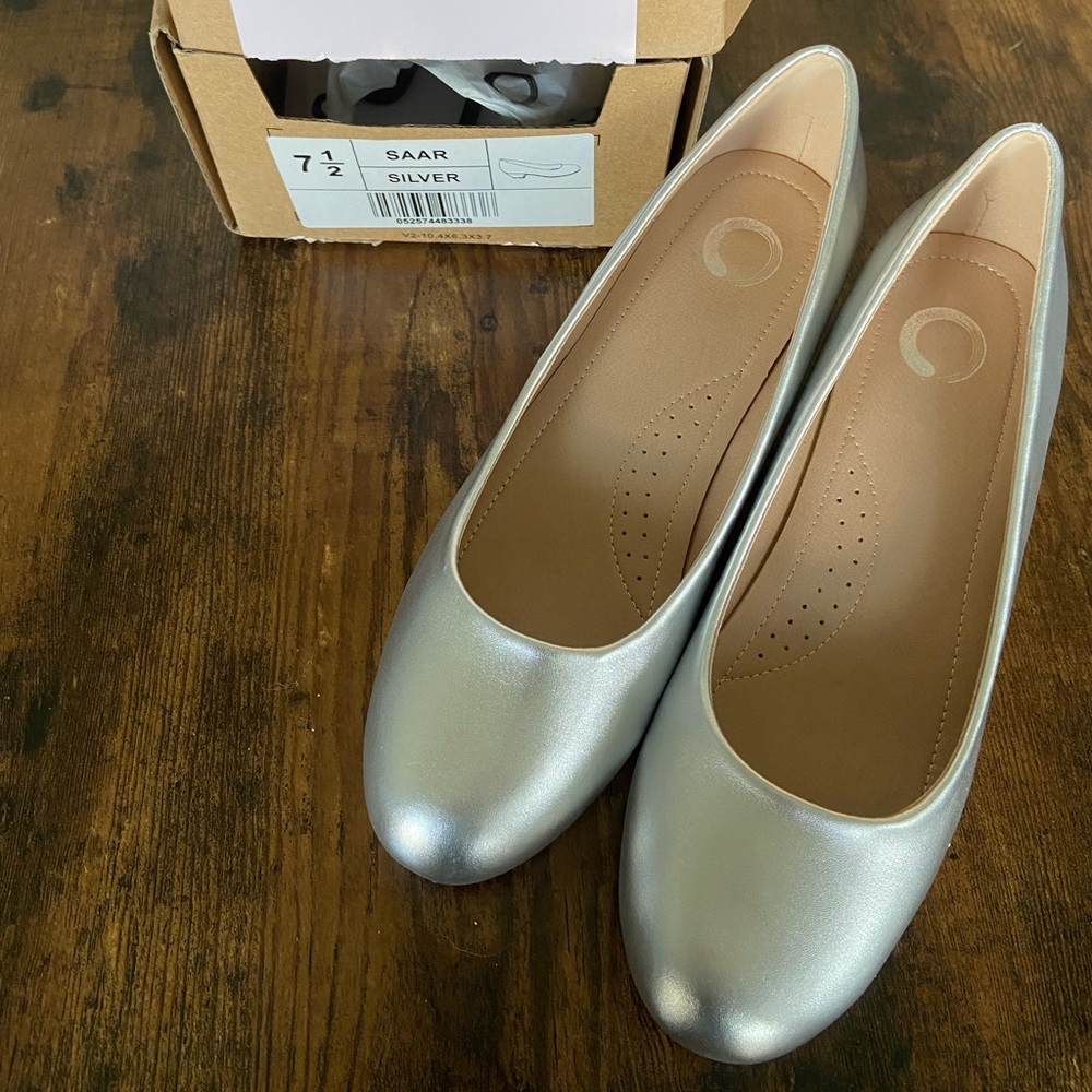 Journee Collection Footwear